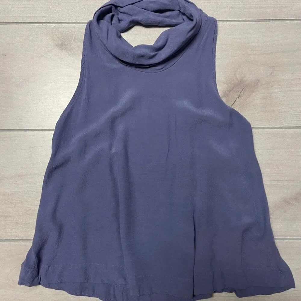 Free People Women’s XS Periwinkle Cropped Sleeveless Flowy Highneck‎ Tank Top